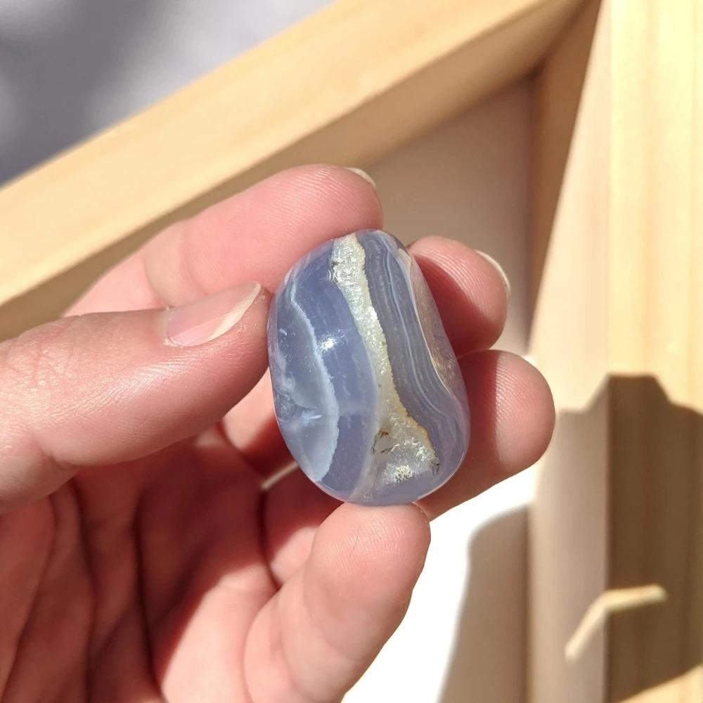 Blue Lace Agate Meaning and Spiritual Properties