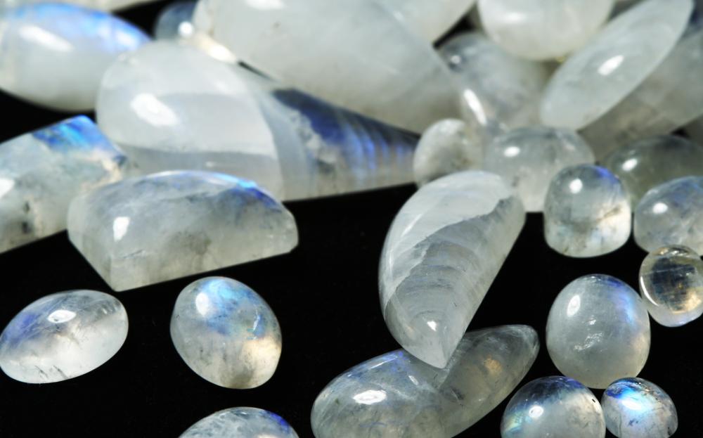 Moonstone Meaning and Spiritual Properties