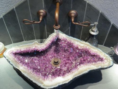 These Crystal Counters Sinks And Bathtubs Are Home Decor Goals